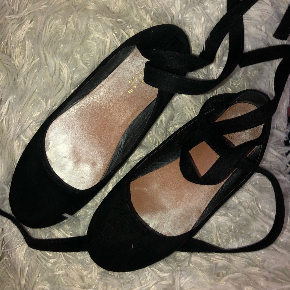 Black flats